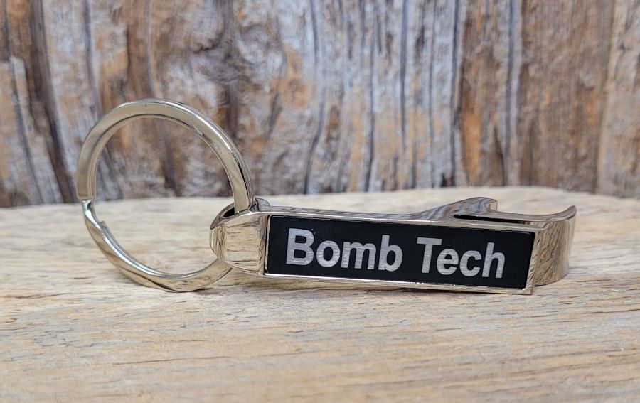 Bottle Opener Keyring "BOMB TECH"