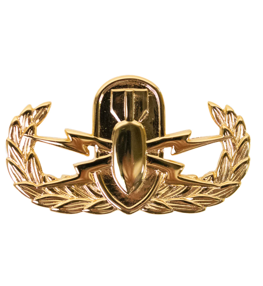 Basic Navy Gold Badge